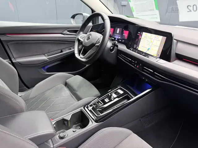 Volkswagen Golf view 13