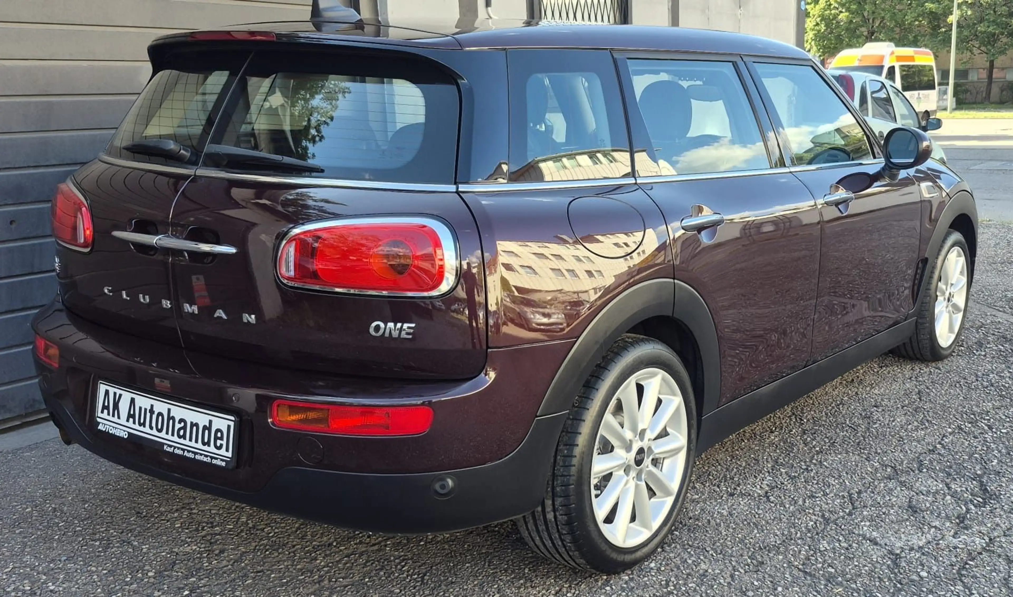 MINI One Clubman ApplCar Harman&Kardon Panorama — photo 5