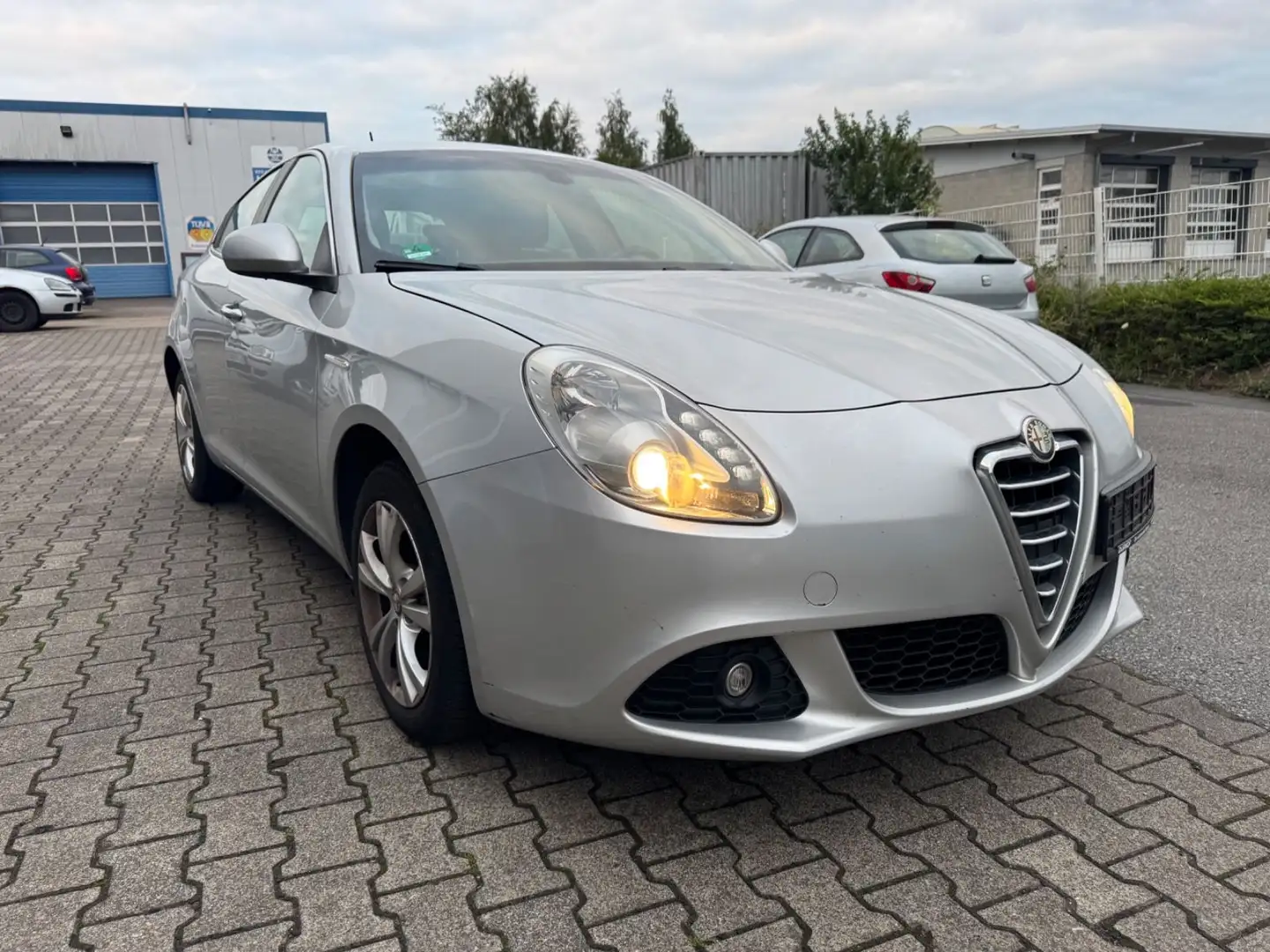 Alfa Romeo Giulietta Turismo Argent - 2