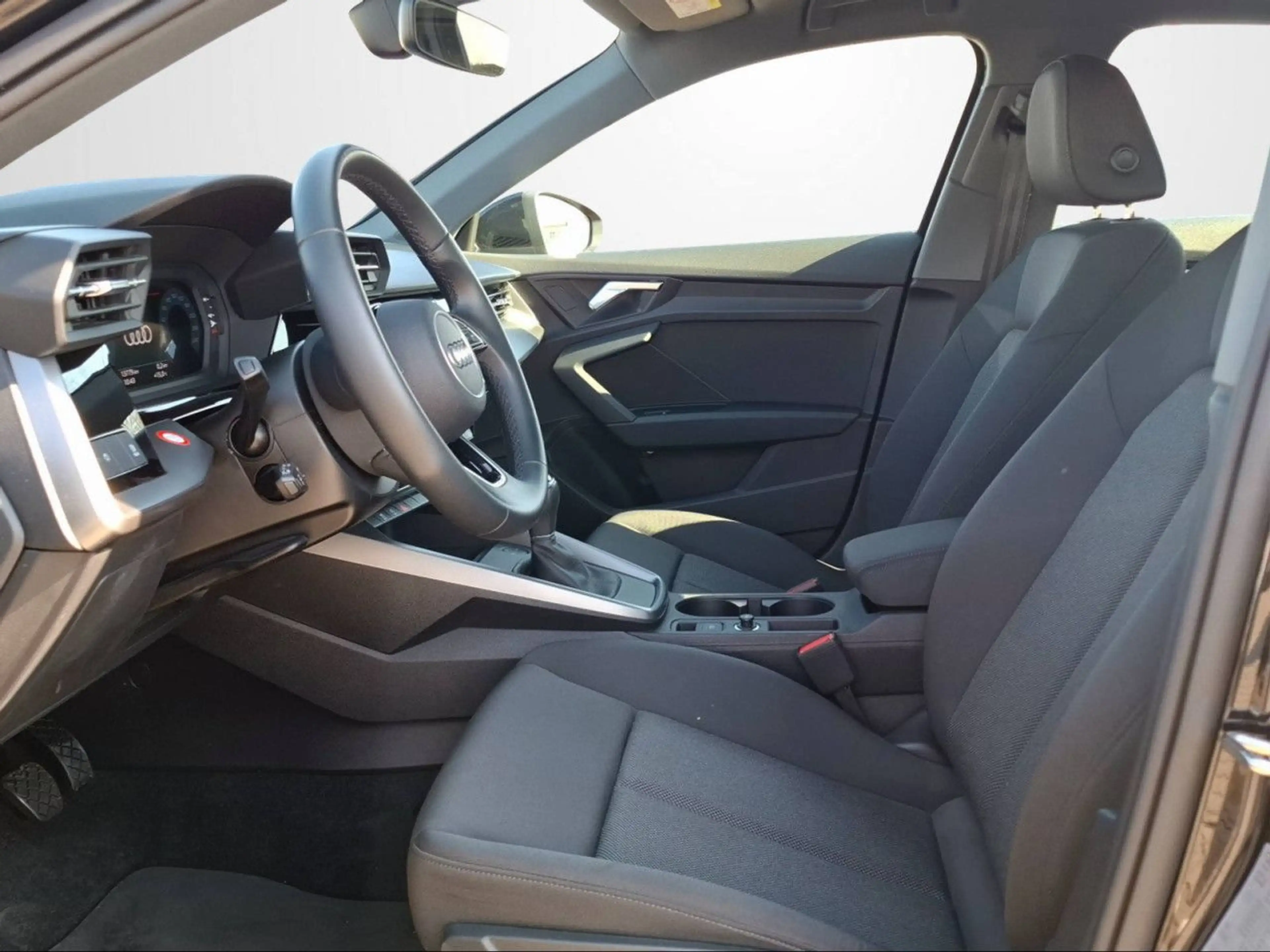 Audi A3 SPORTBACK 30 TDI ADVANCED LED+SHZ+PDC+DAB Klima — photo 8