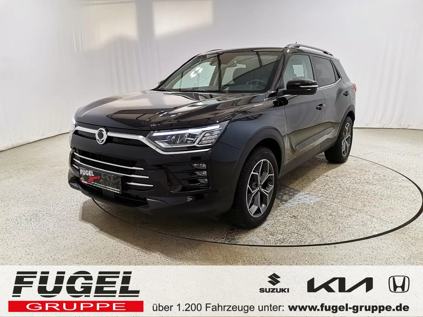 SsangYong Korando 1.5 P 2WD AT Ruby LED|Navi|RFK|SHZ Zwart - 1