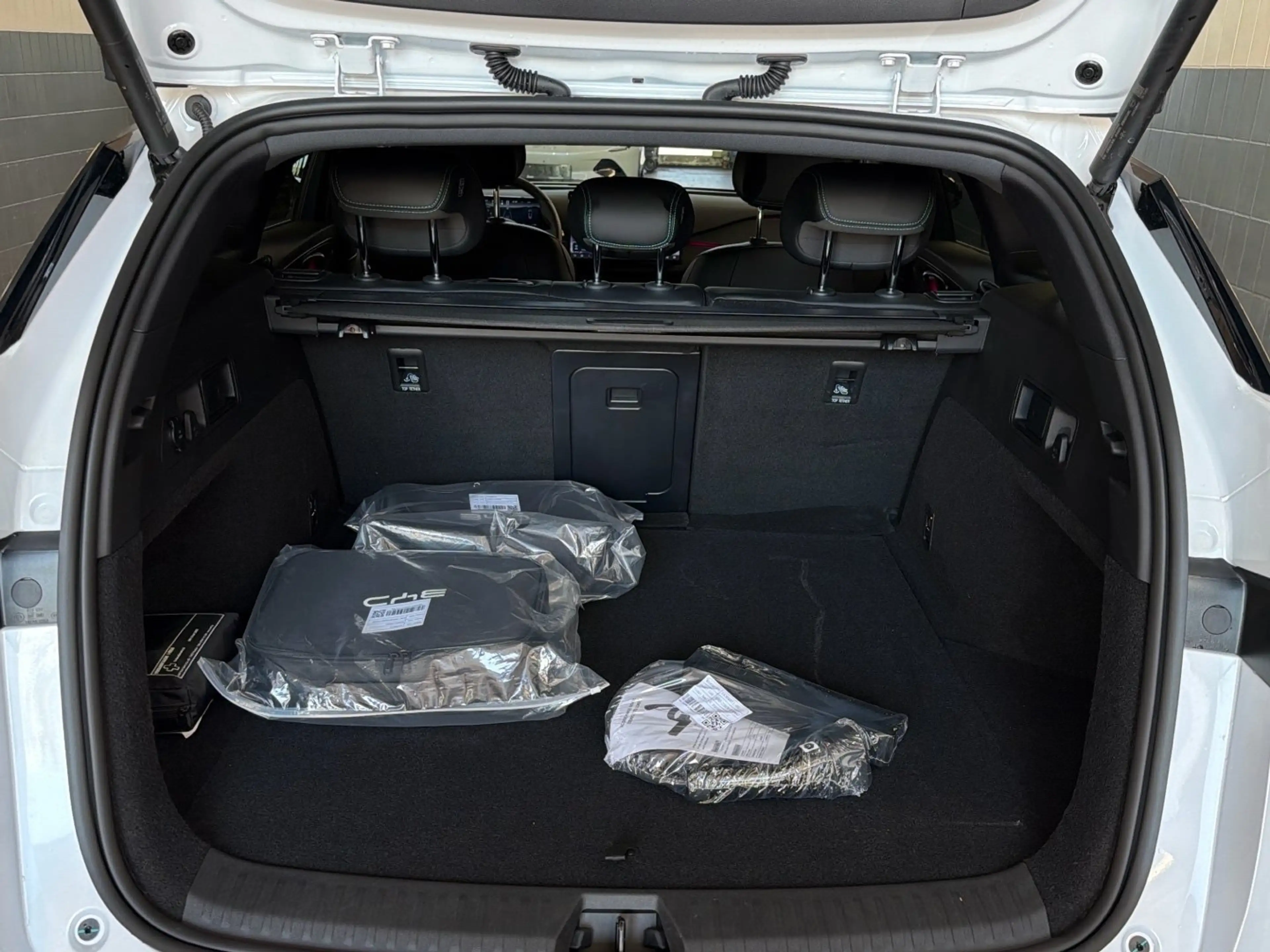 BYD Seal SEAL 6 DM-i Comfort Panorama Leder ACC 360°K. — photo 15