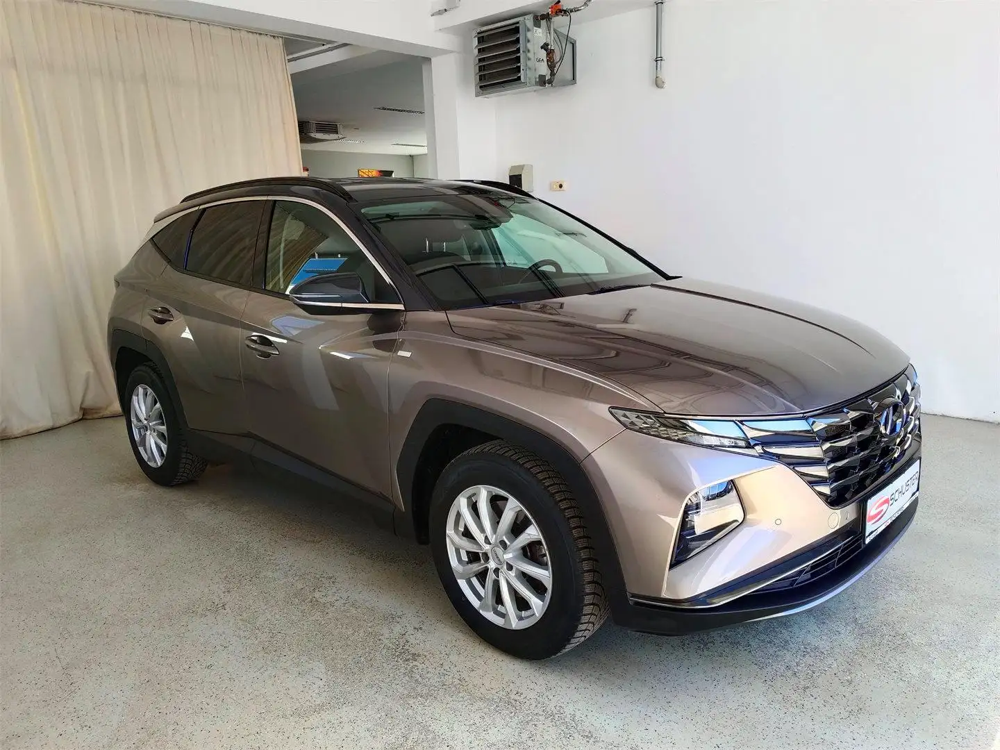 Hyundai TUCSON Tucson NX4 Trend Line 1,6 CRDi 2WD 48V DCT t1dt0-P Braun - 1