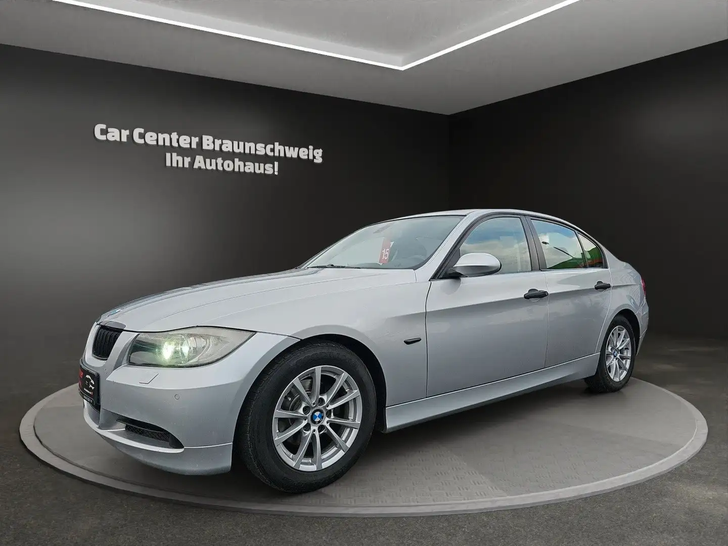 BMW 320 i Limousine+Sport+Xenon+PDC+Multi Argent - 1