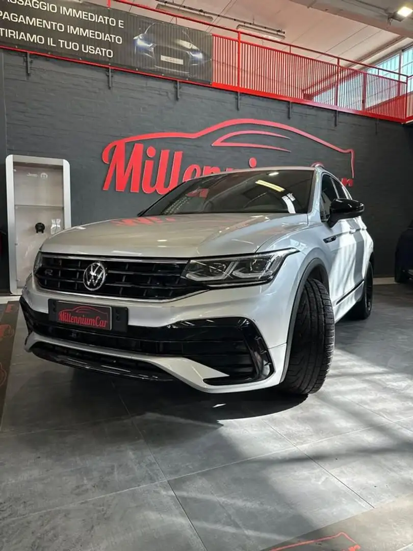 Volkswagen Tiguan 1.5 TSI 150CV DSG ACT R-Line chilometri certifica Gris - 2