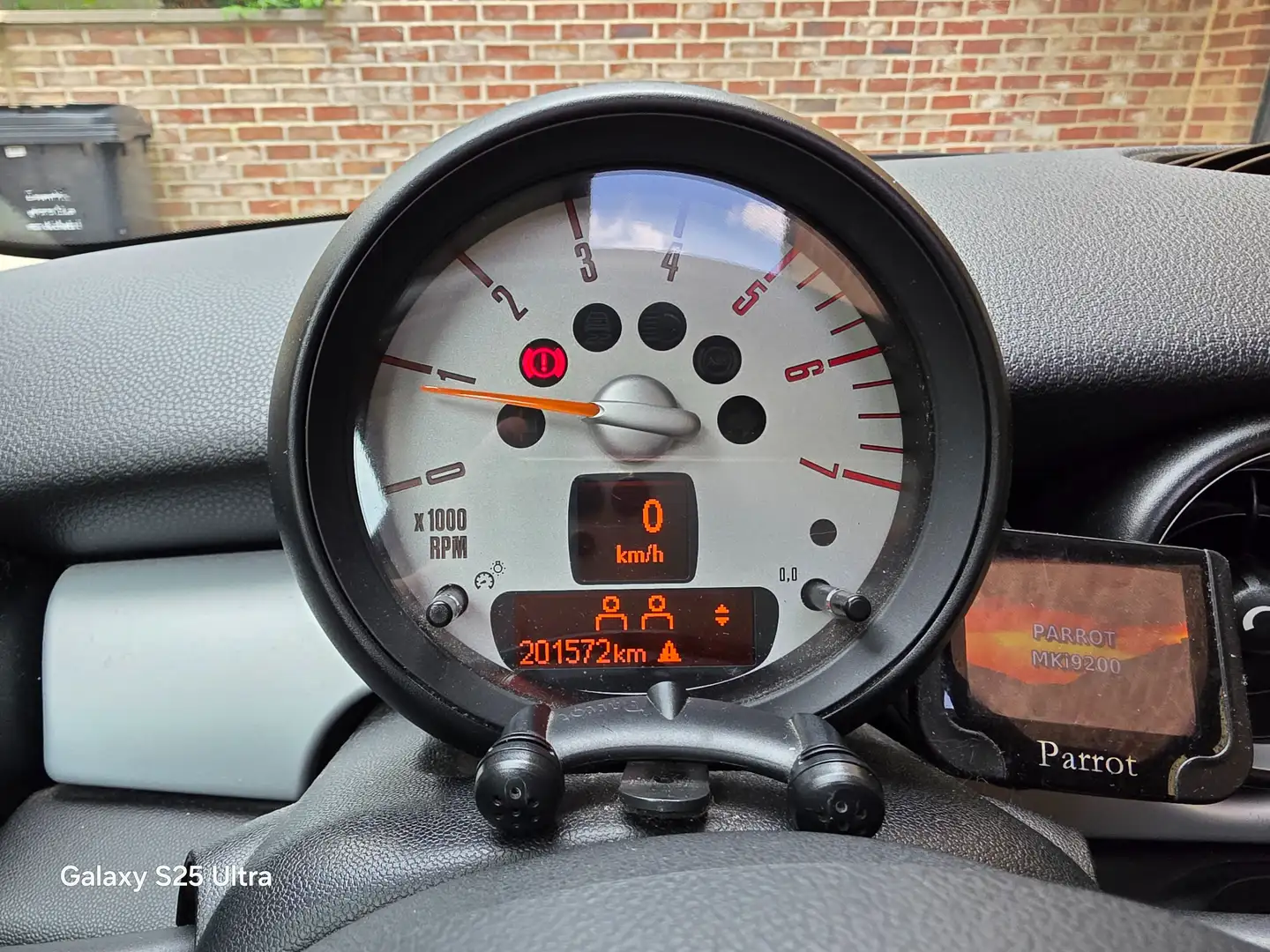 MINI Cooper D Mini 1.6 D Cooper DPF Gris - 1