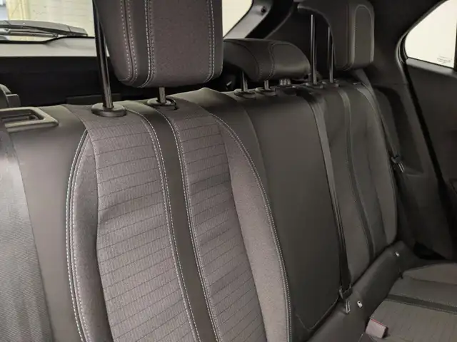 Peugeot 2008 view 8