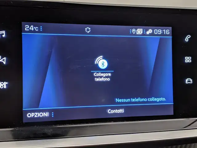 Peugeot 2008 view 14