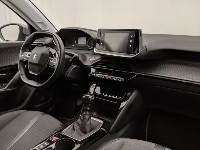 Peugeot 2008 view 6