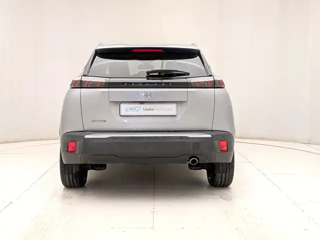 Peugeot 2008 view 5