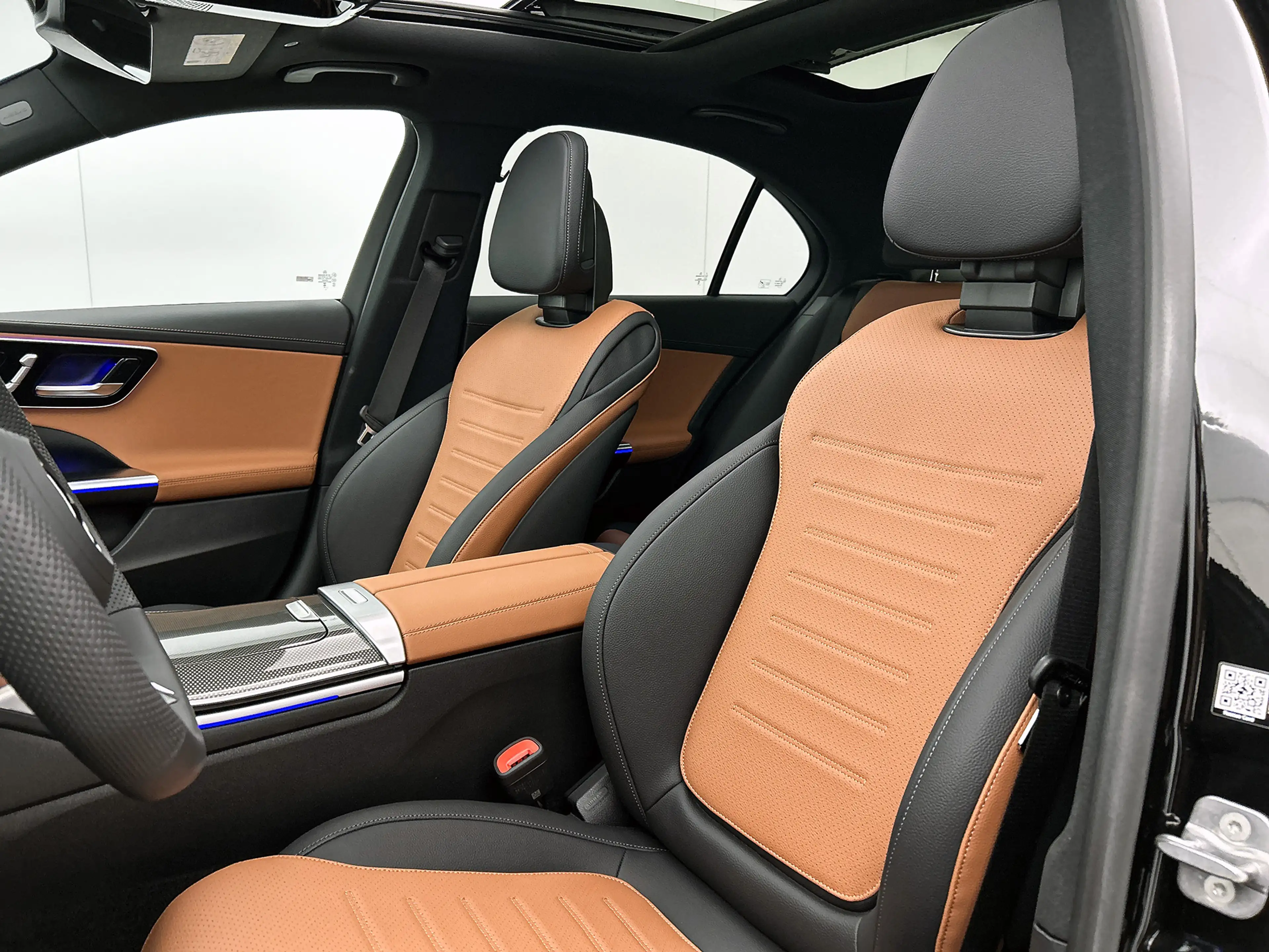 Mercedes-Benz C 300 e 140 Years Edition | Comfortpakket Plus | Nightpa — photo 5