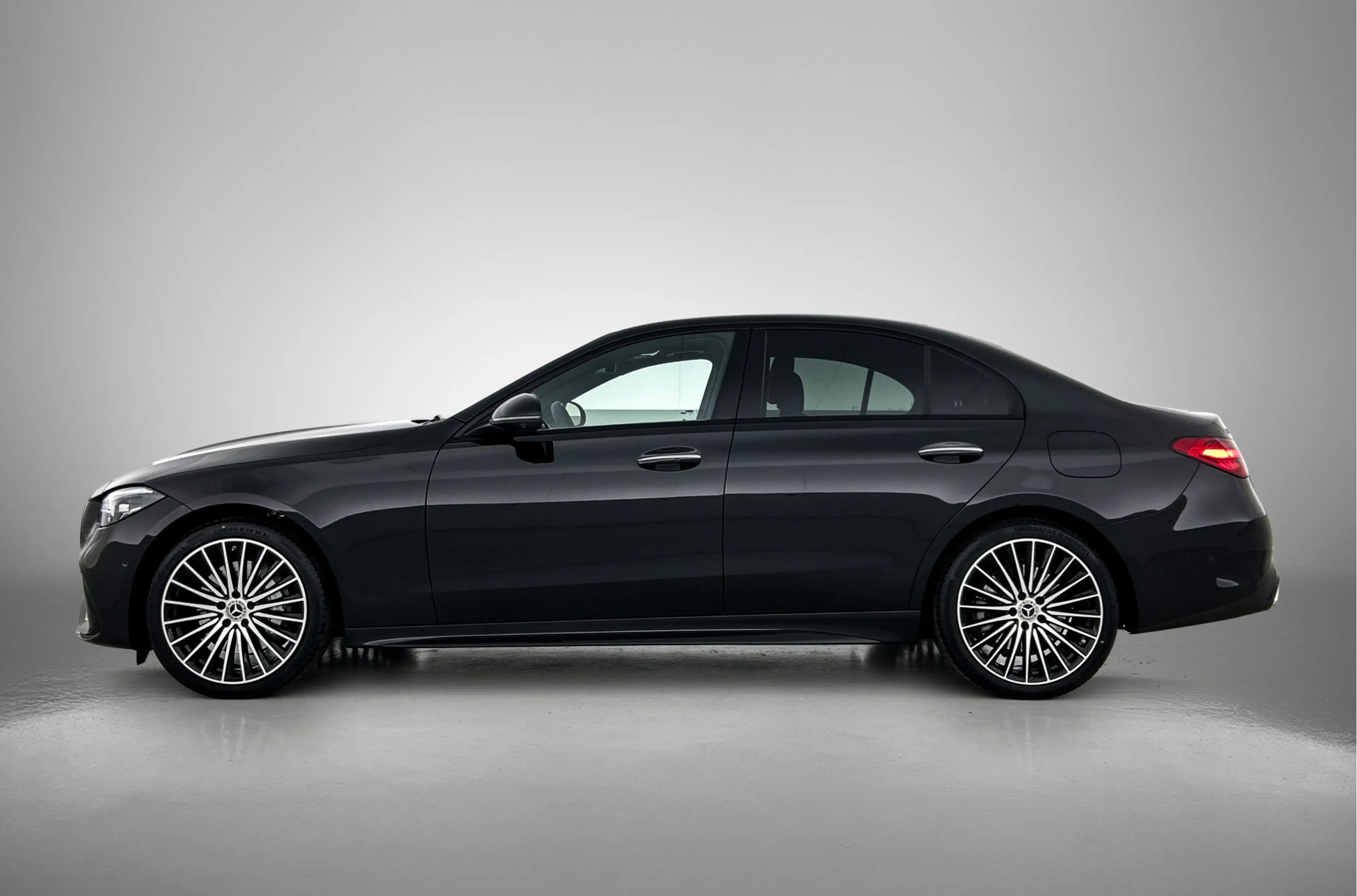 Mercedes-Benz C 300 e 140 Years Edition | Comfortpakket Plus | Nightpa — photo 3