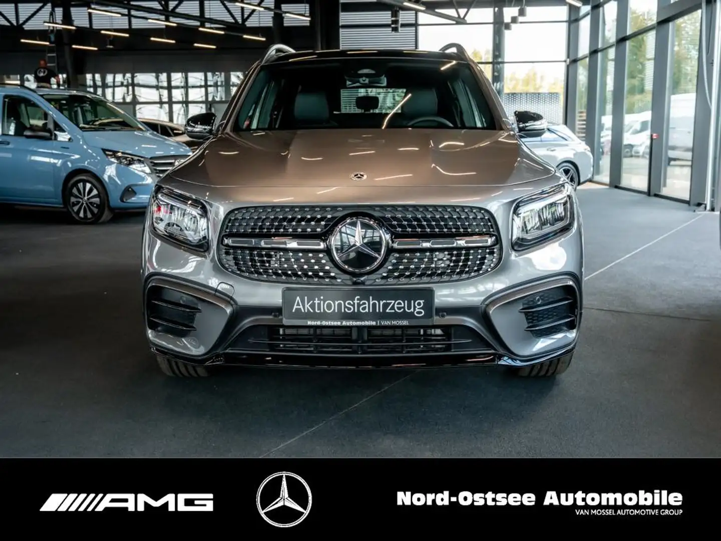 Mercedes-Benz GLB 200 AMG PANO NIGHT 7-SITZER AHK SOUND Gris - 2
