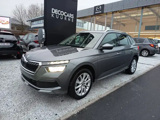 Skoda Kamiq AMBITION Navi / Sensoren / Camera / CruiseC / LED