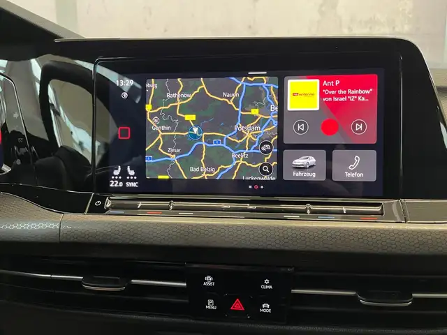 Volkswagen Golf view 13