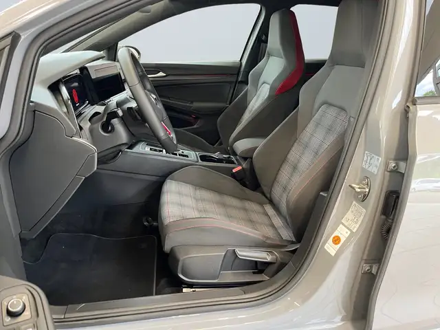 Volkswagen Golf view 7