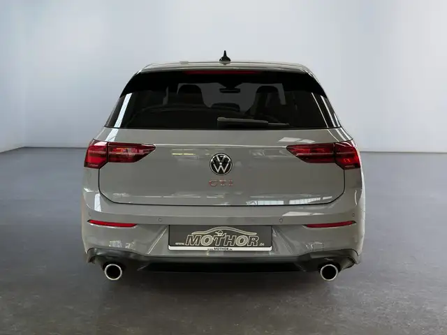 Volkswagen Golf view 5