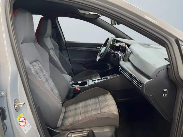 Volkswagen Golf view 10
