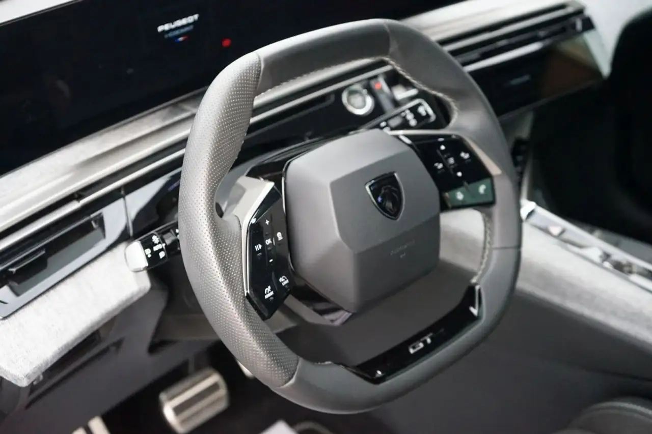 Peugeot 5008 2026 — фото 12
