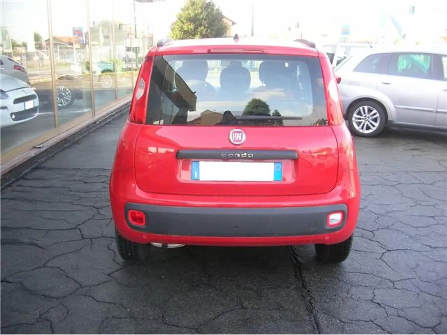 Fiat Panda 1.2 Lounge VIVAVOCE E SENSORI PARCHEGGIO Rosso - 2