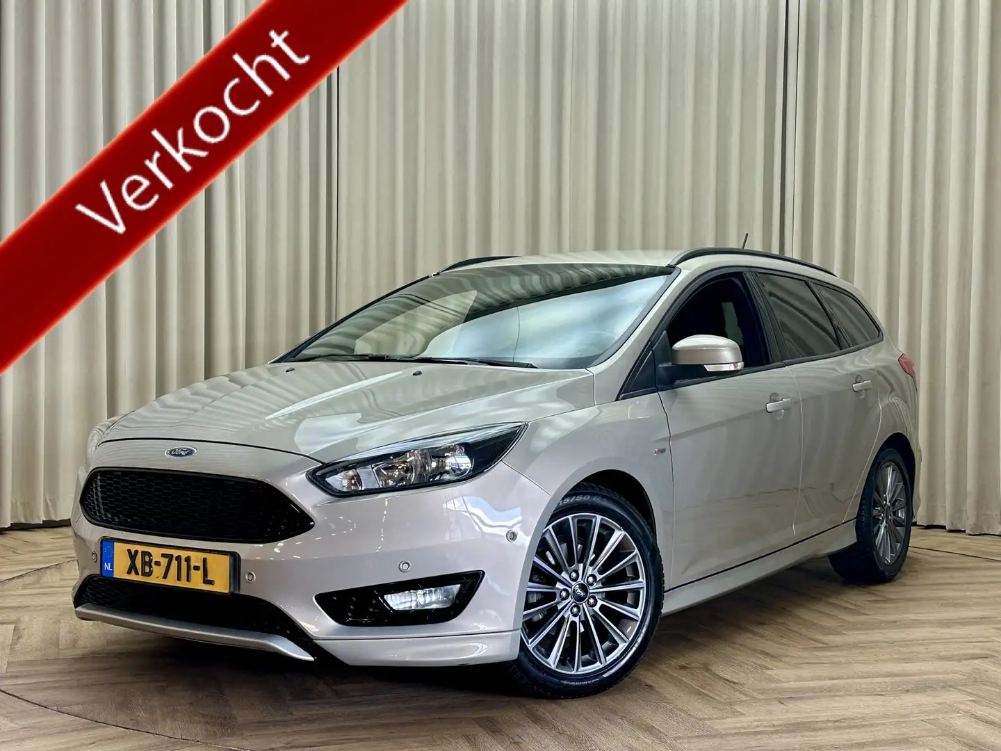 Ford Focus Wagon 1.0 ST-Line *Nieuwe Motor* Apple CarPlay / S Grijs - 1
