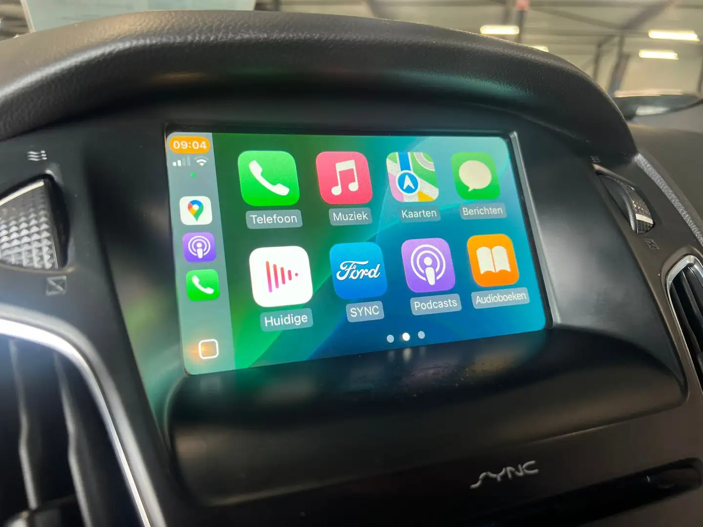Ford Focus Wagon 1.0 ST-Line *Nieuwe Motor* Apple CarPlay / S Grijs - 2