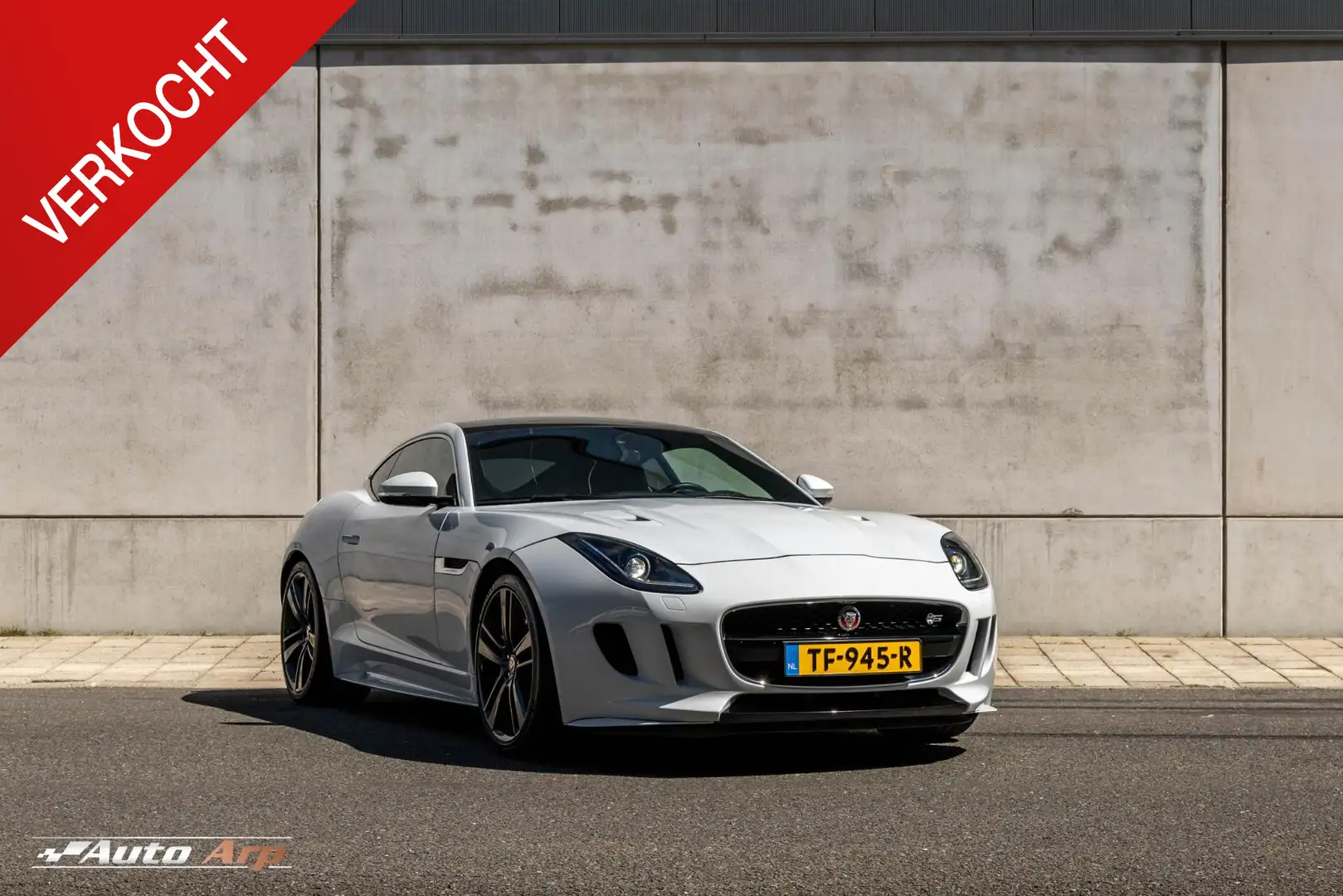Jaguar F-Type 3.0 V6 S Coupé AWD Wit - 1