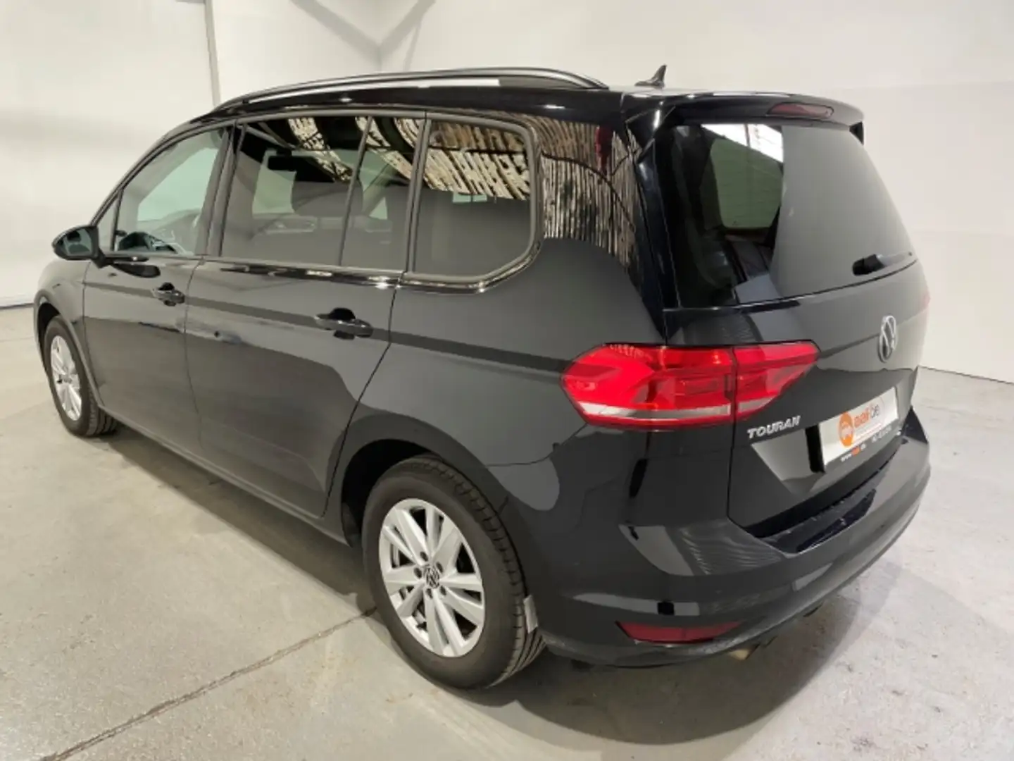 Volkswagen Touran 2.0 TDI Comfortline EU6d-T 7-Sitzer Navi ACC Schwarz - 2
