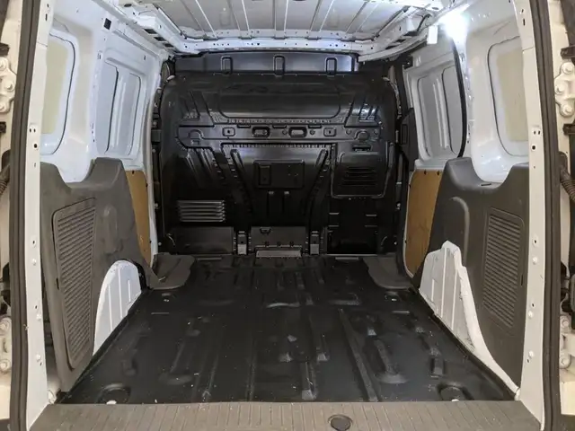 Ford Transit Connect view 8