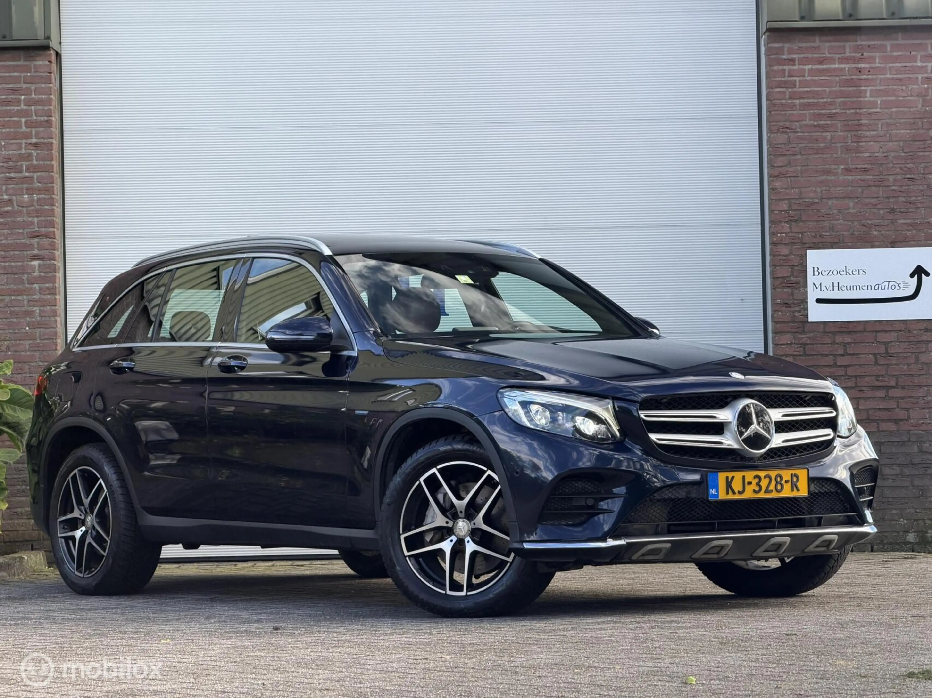 Mercedes-Benz GLC 350 350e 4MATIC Distronic + Burmester Pano Memory Keyl — photo 9