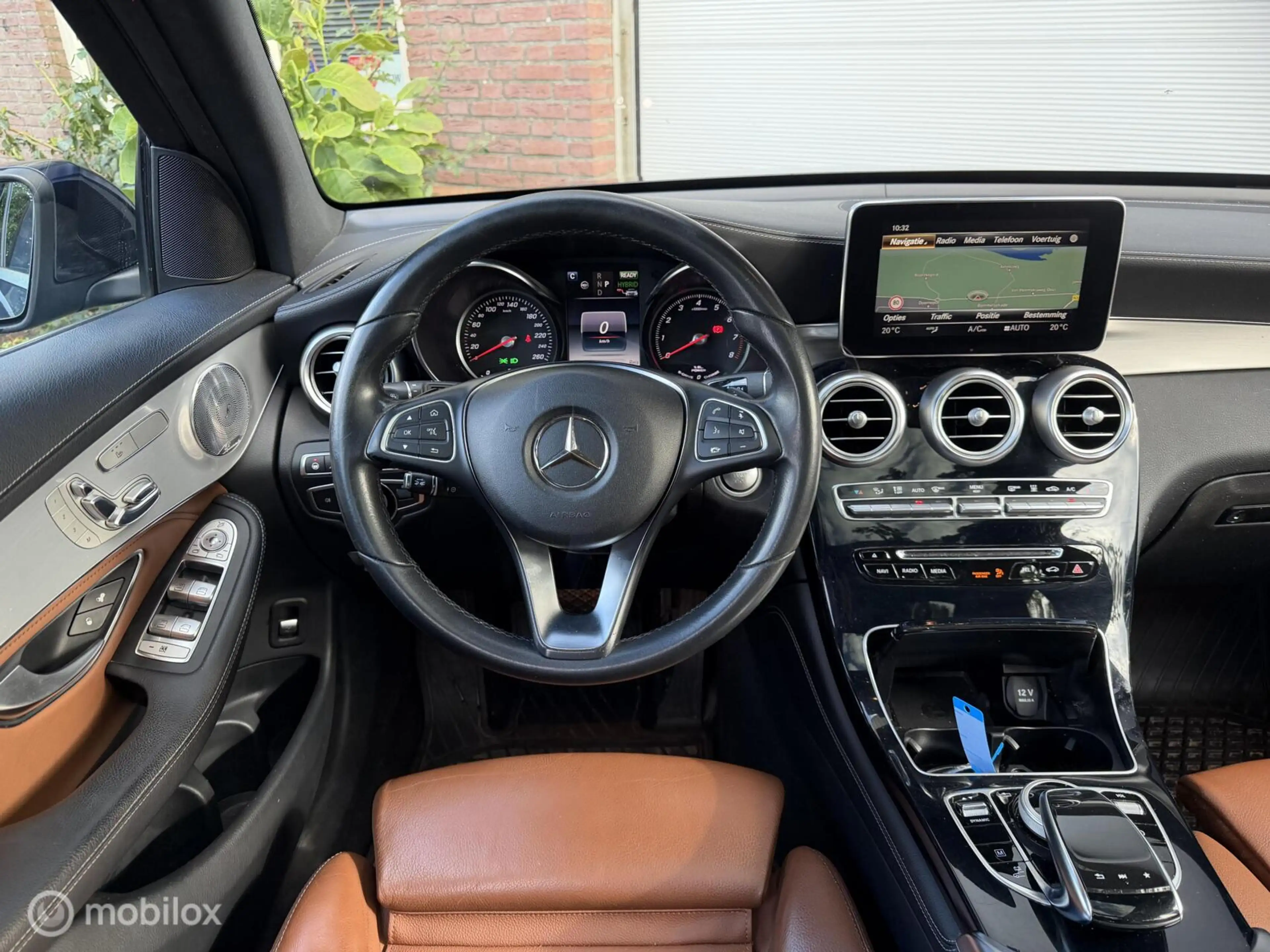 Mercedes-Benz GLC 350 350e 4MATIC Distronic + Burmester Pano Memory Keyl — photo 10