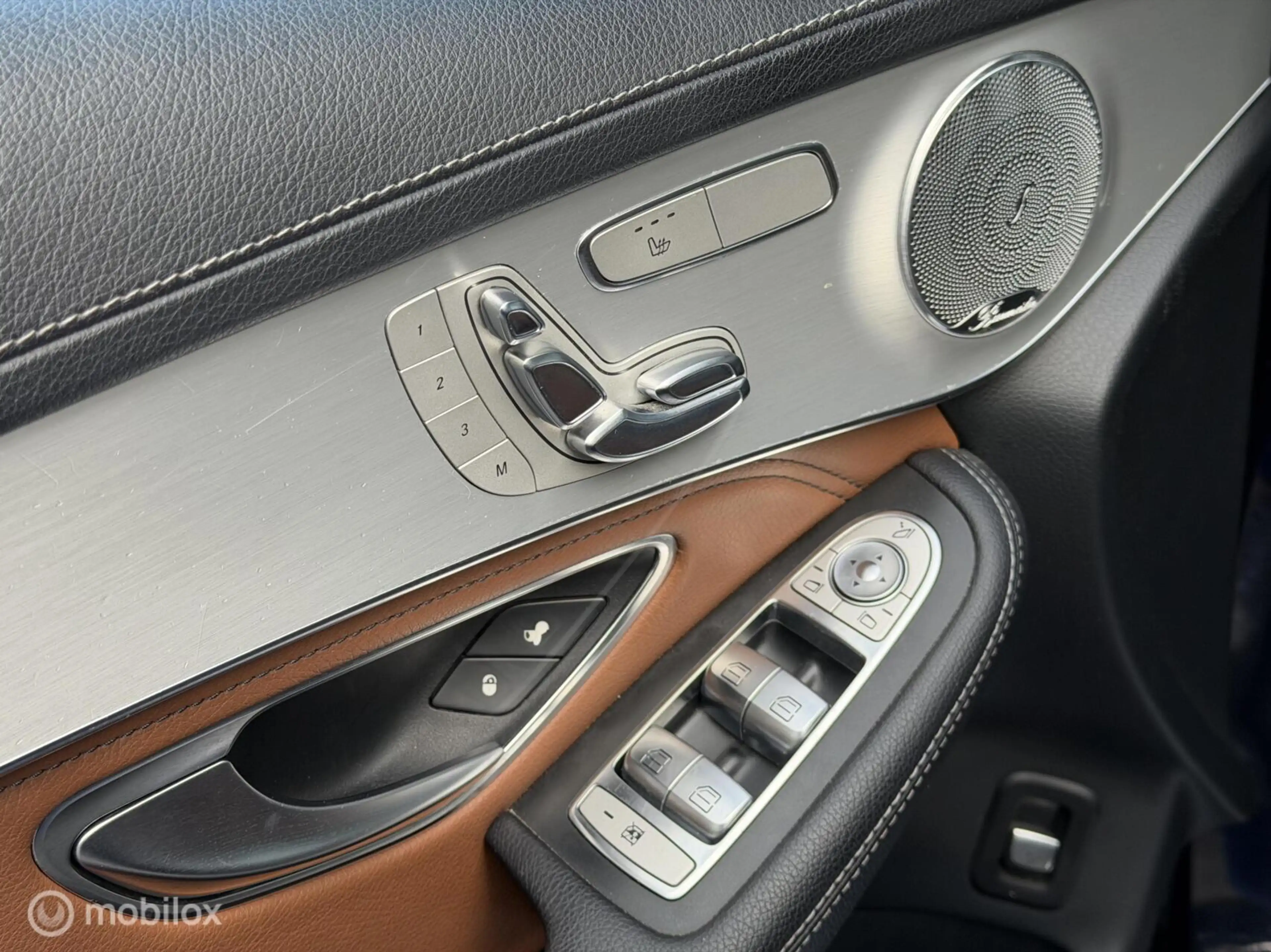 Mercedes-Benz GLC 350 350e 4MATIC Distronic + Burmester Pano Memory Keyl — photo 17