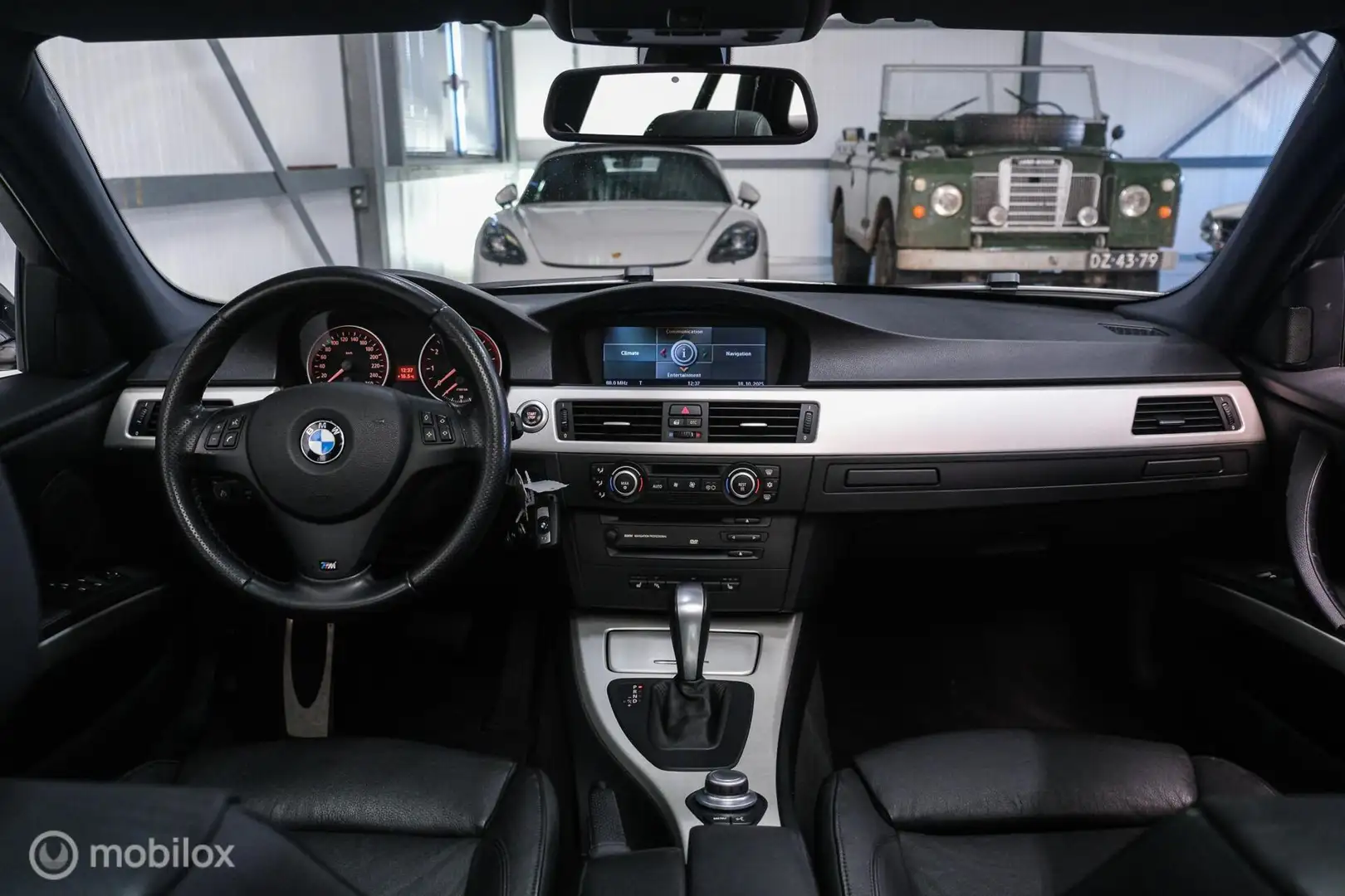 BMW 330 3-serie Touring 330xi High Executive | youngtimer Zwart - 2