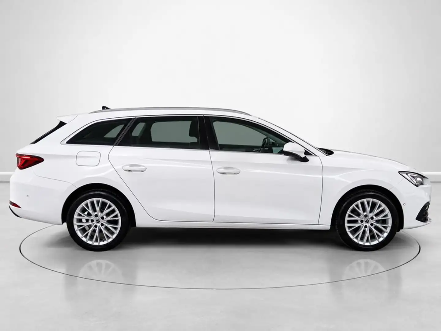 SEAT Leon ST 1.5 eTSI S&S Xcellence DSG-7 150 Blanco - 2