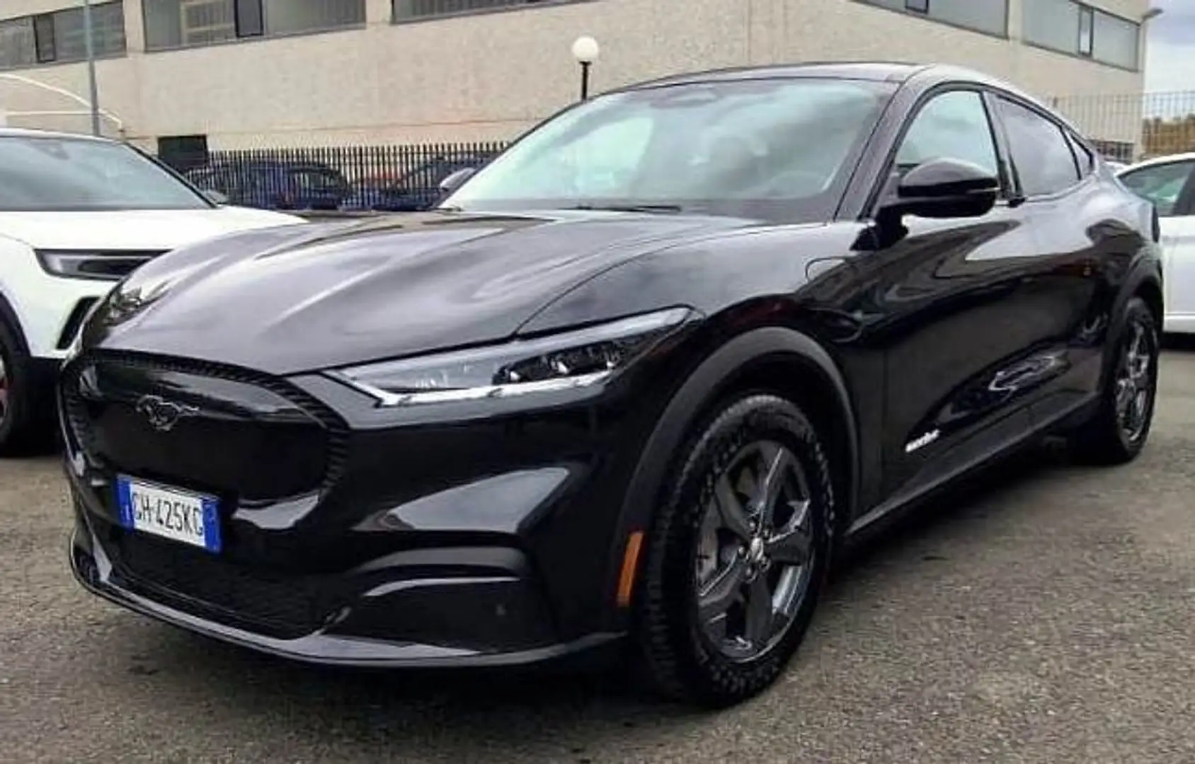 Ford Mustang Mach-E standard range Premium awd 269cv auto - 1