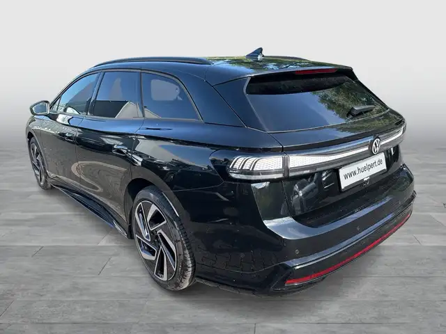 Volkswagen ID.7 view 4