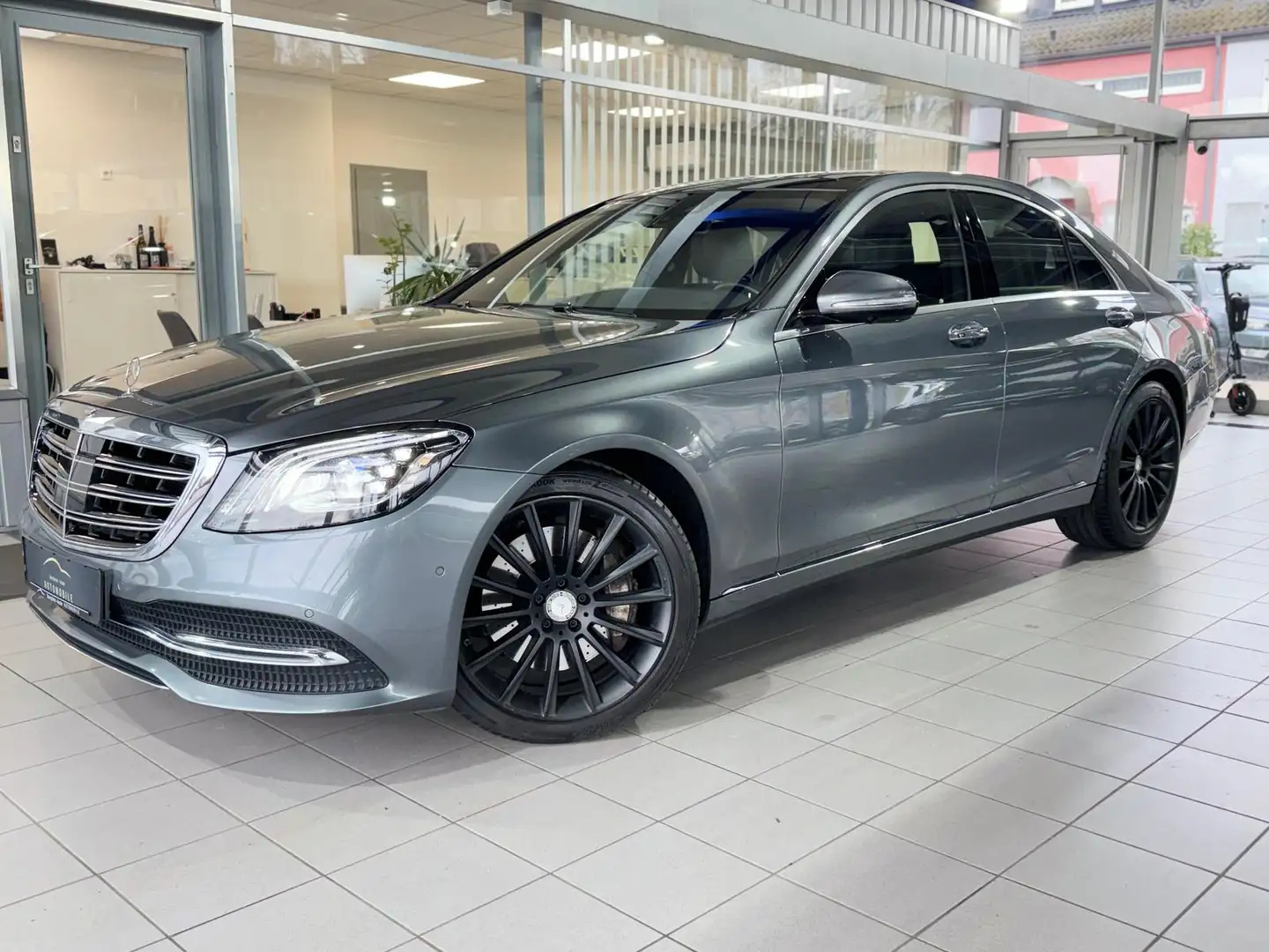 Mercedes-Benz S 560 4Matic Exklusiv-Paket PANO 360° AHK HIFI Gris - 2