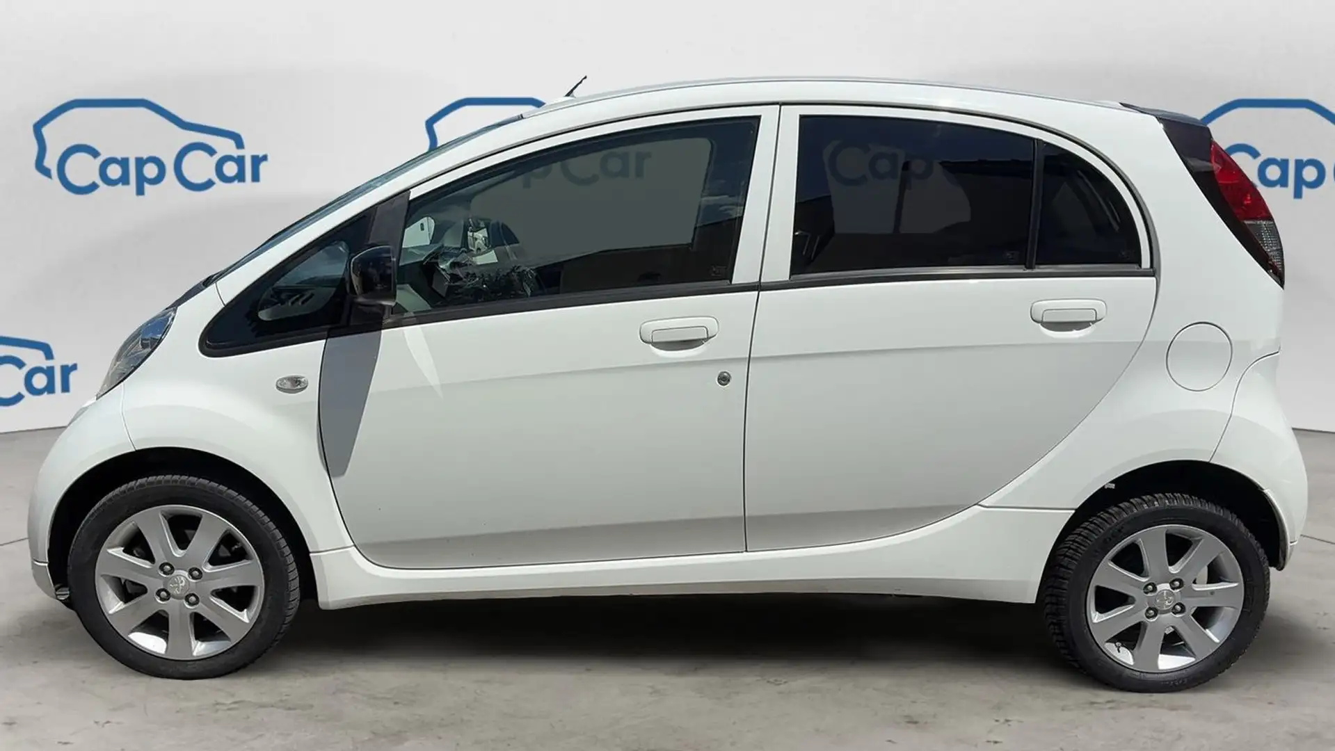Peugeot iOn EV 67 Active 2 Places Weiß - 2