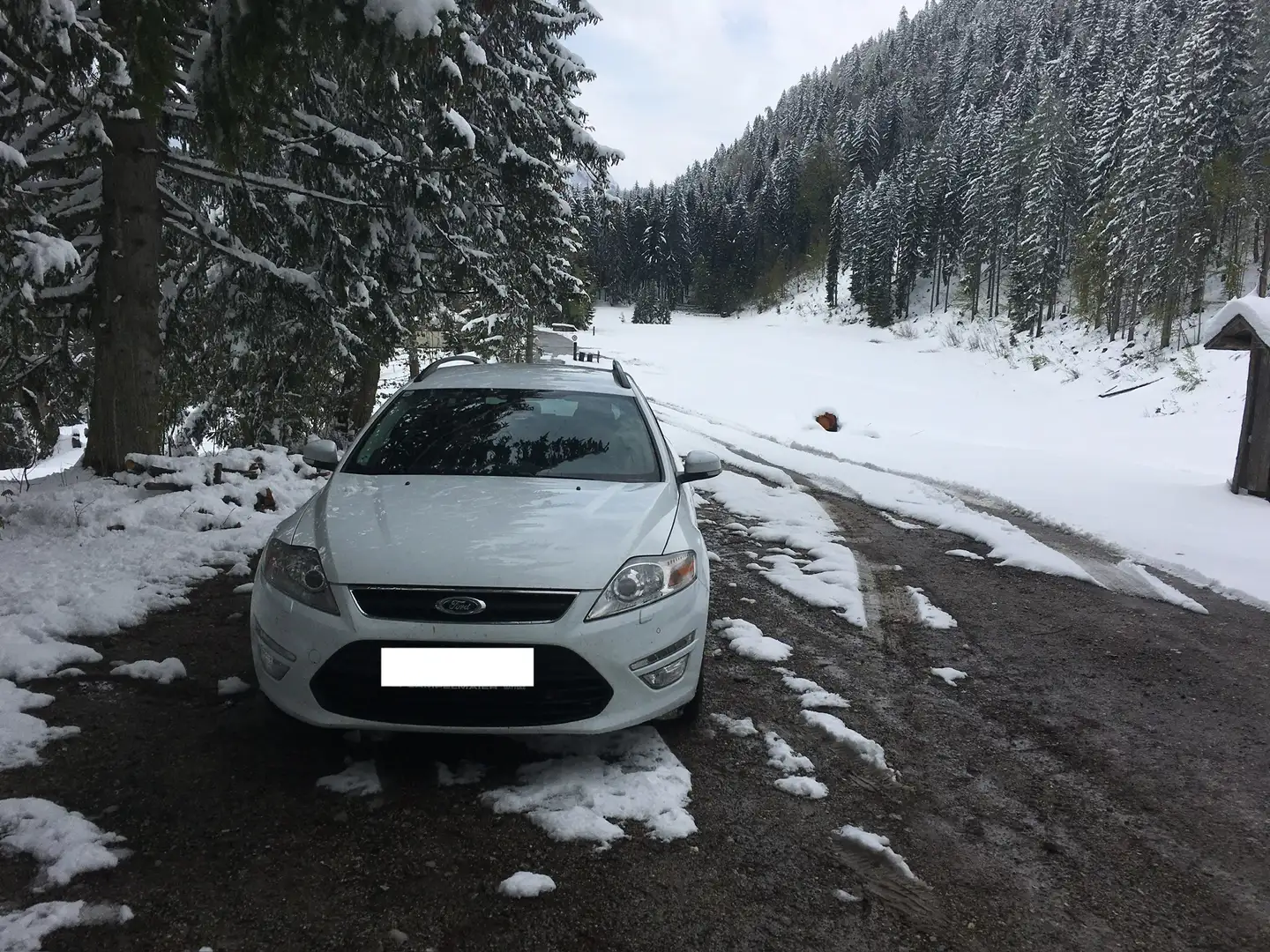 Ford Mondeo Mondeo Traveller Business 1,6 TDCi DPF Business Weiß - 1