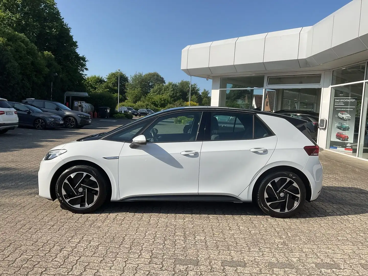 Volkswagen ID.3 Life PDC ACC Navi Pro LED Sitzhzg Klima Weiß - 2