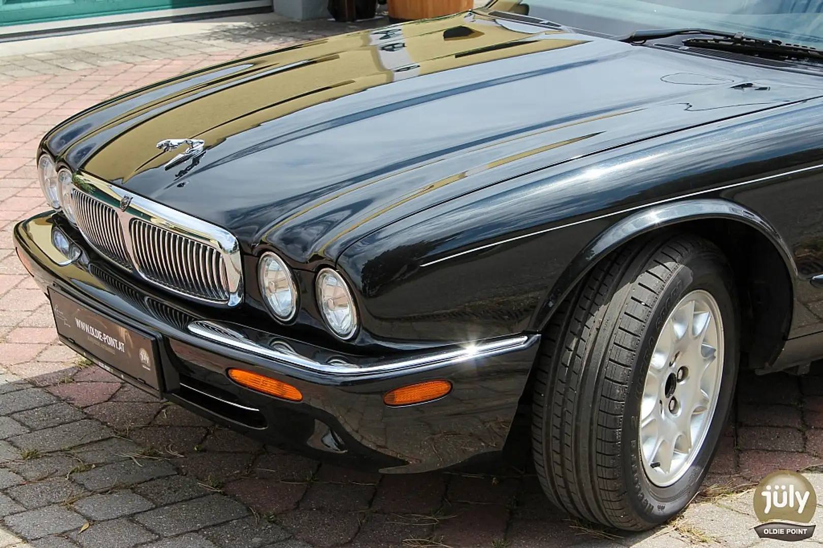 Jaguar XJ 8 Sovereign Executive 4.0 (X308) – Britische Lu... Negro - 2