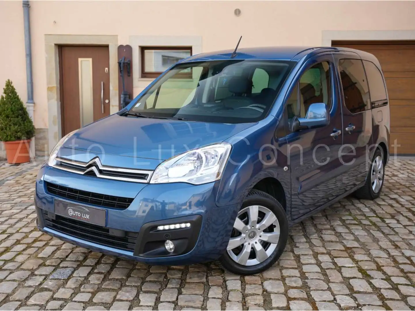 Citroen Berlingo Multispace 1.6 BlueHDi 120 Selection/Kam/Navi/AHK Blauw - 1