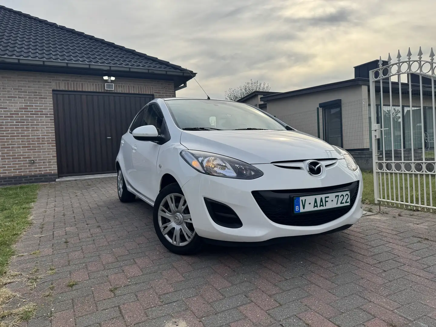 Mazda 2 1.5 MZR Activematik Center-Line - 2