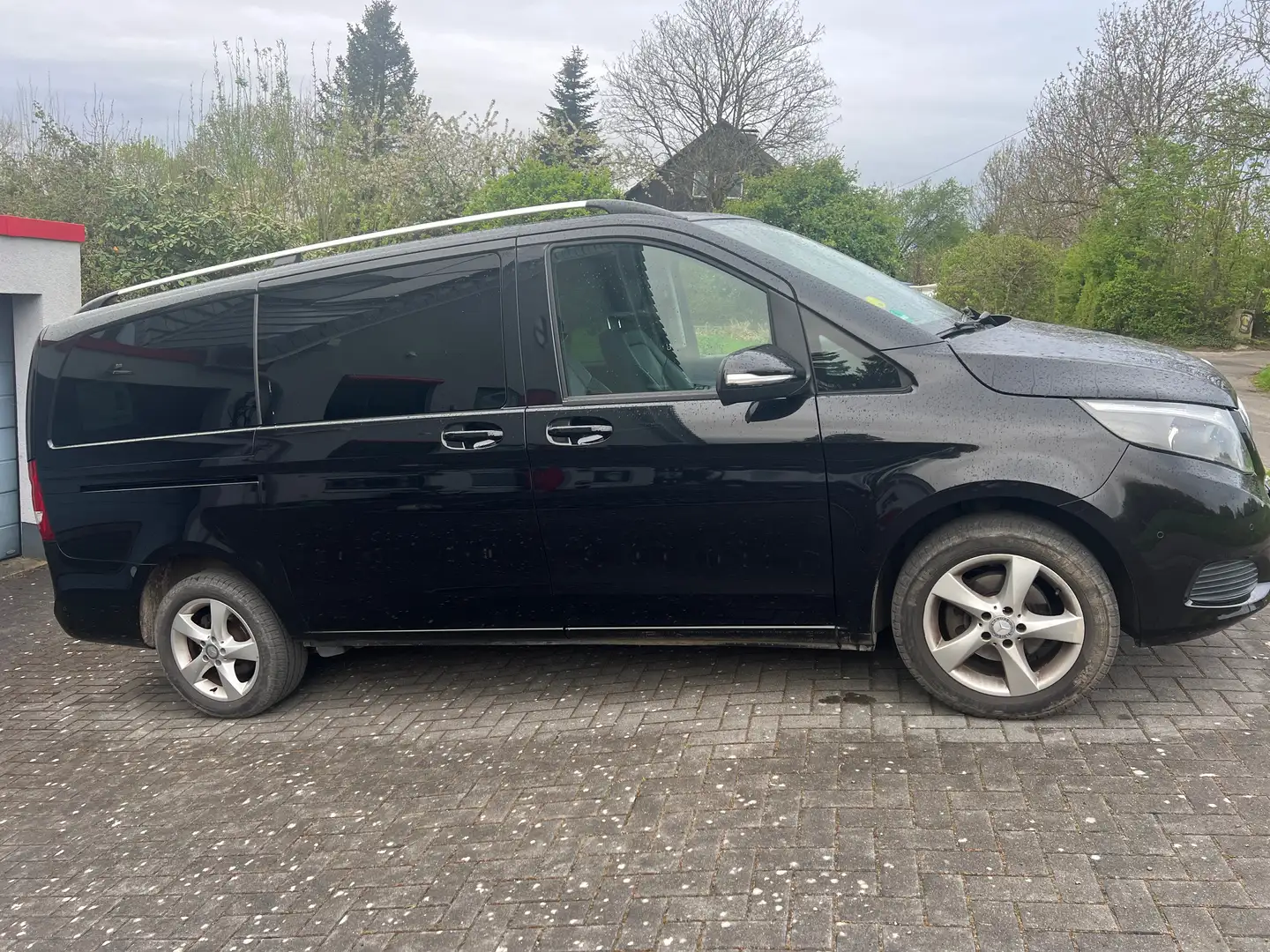 Mercedes-Benz V 220 V-Klasse V220d Lang Schwarz - 1