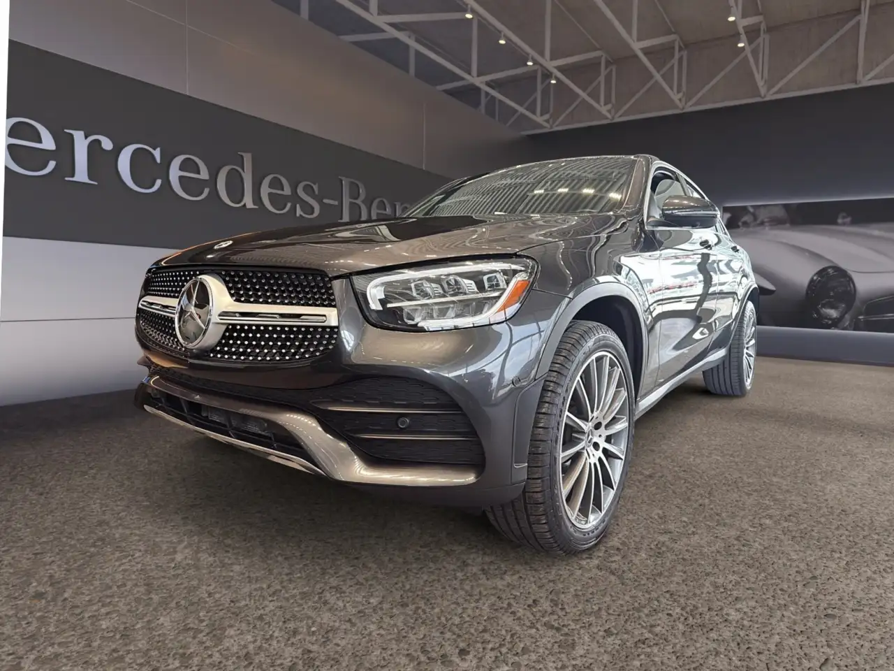 2023 Mercedes-Benz GLC