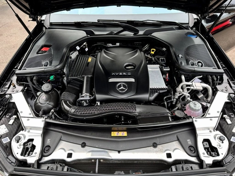 Mercedes-Benz E 300 e 4M AMG |DISTRONIC|360°|MULTI-BEAM|19 — photo 6