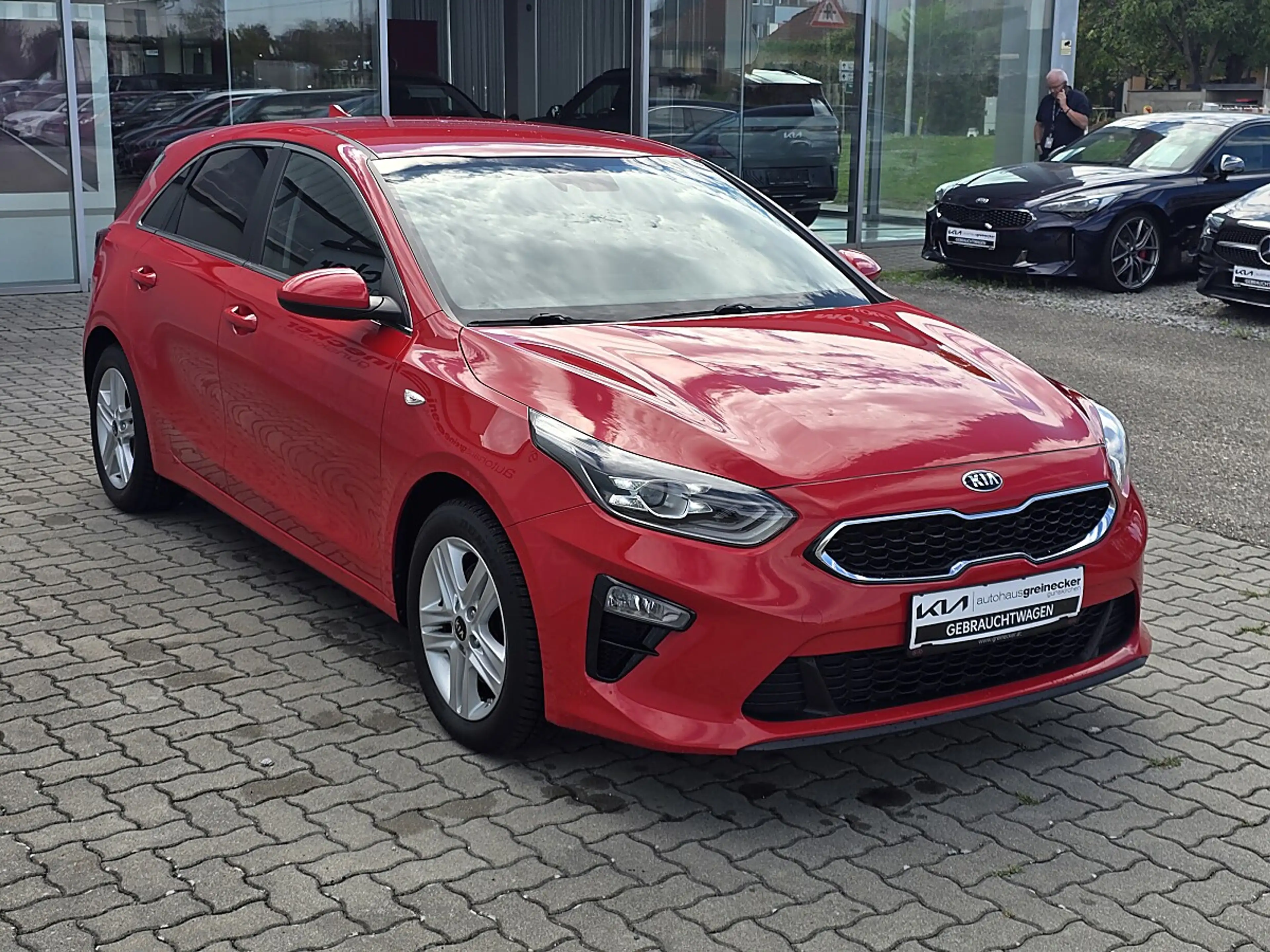 Kia Ceed / cee'd Ceed 1.6 CRDI Silber DCT Aut. — photo 2