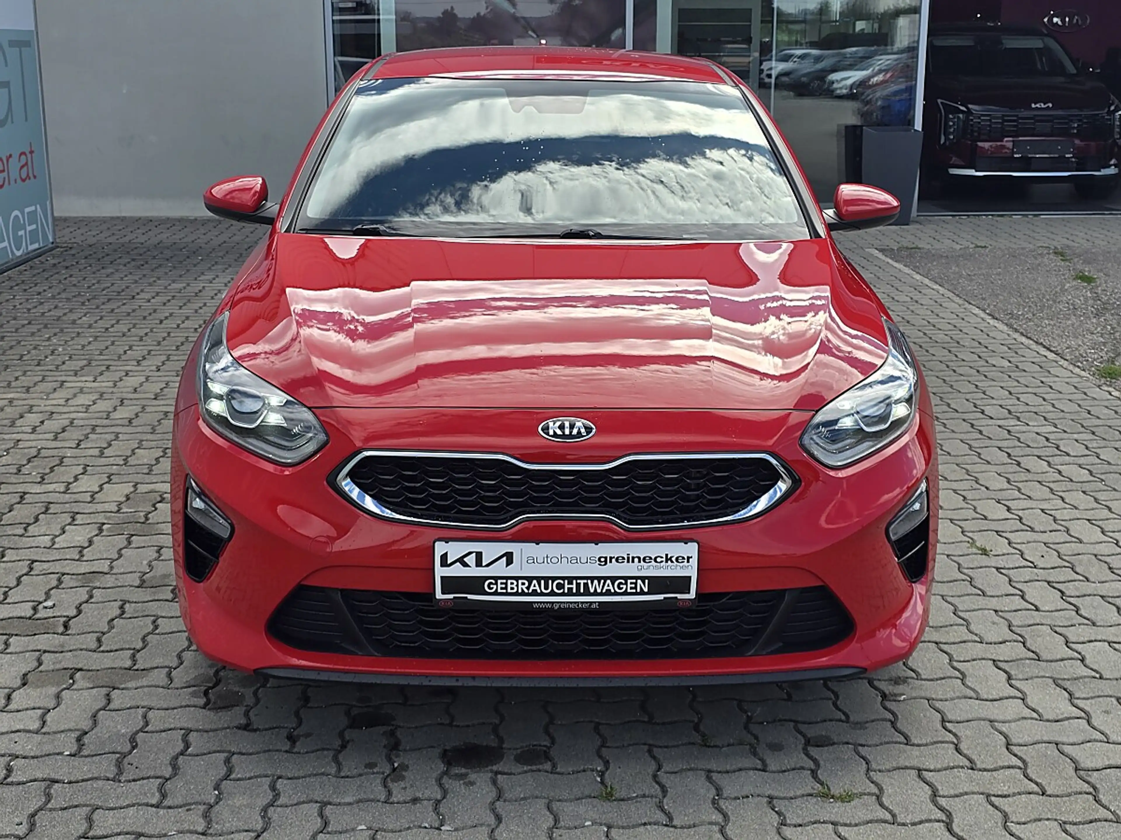 Kia Ceed / cee'd Ceed 1.6 CRDI Silber DCT Aut. — photo 6