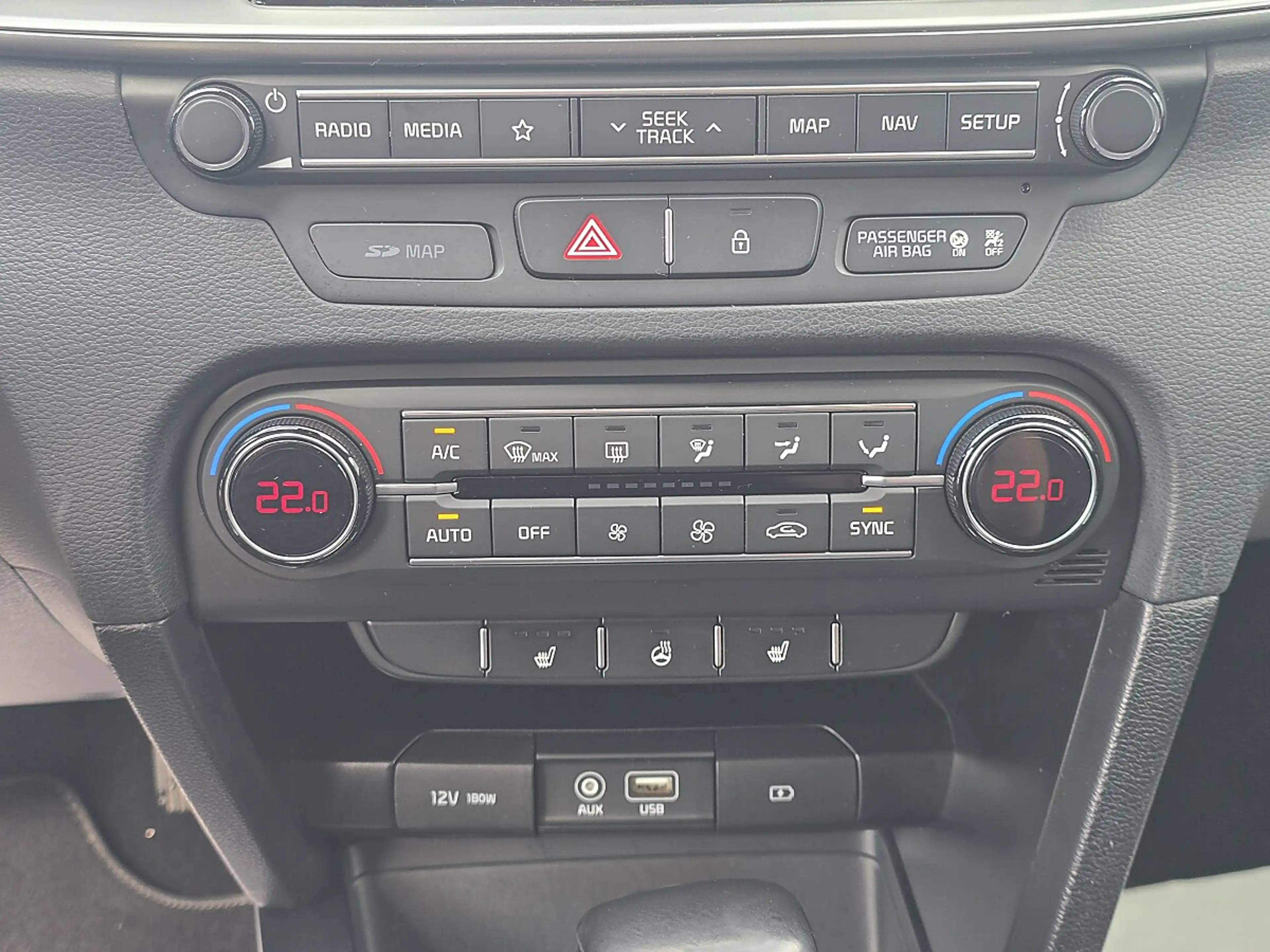 Kia Ceed / cee'd Ceed 1.6 CRDI Silber DCT Aut. — photo 14