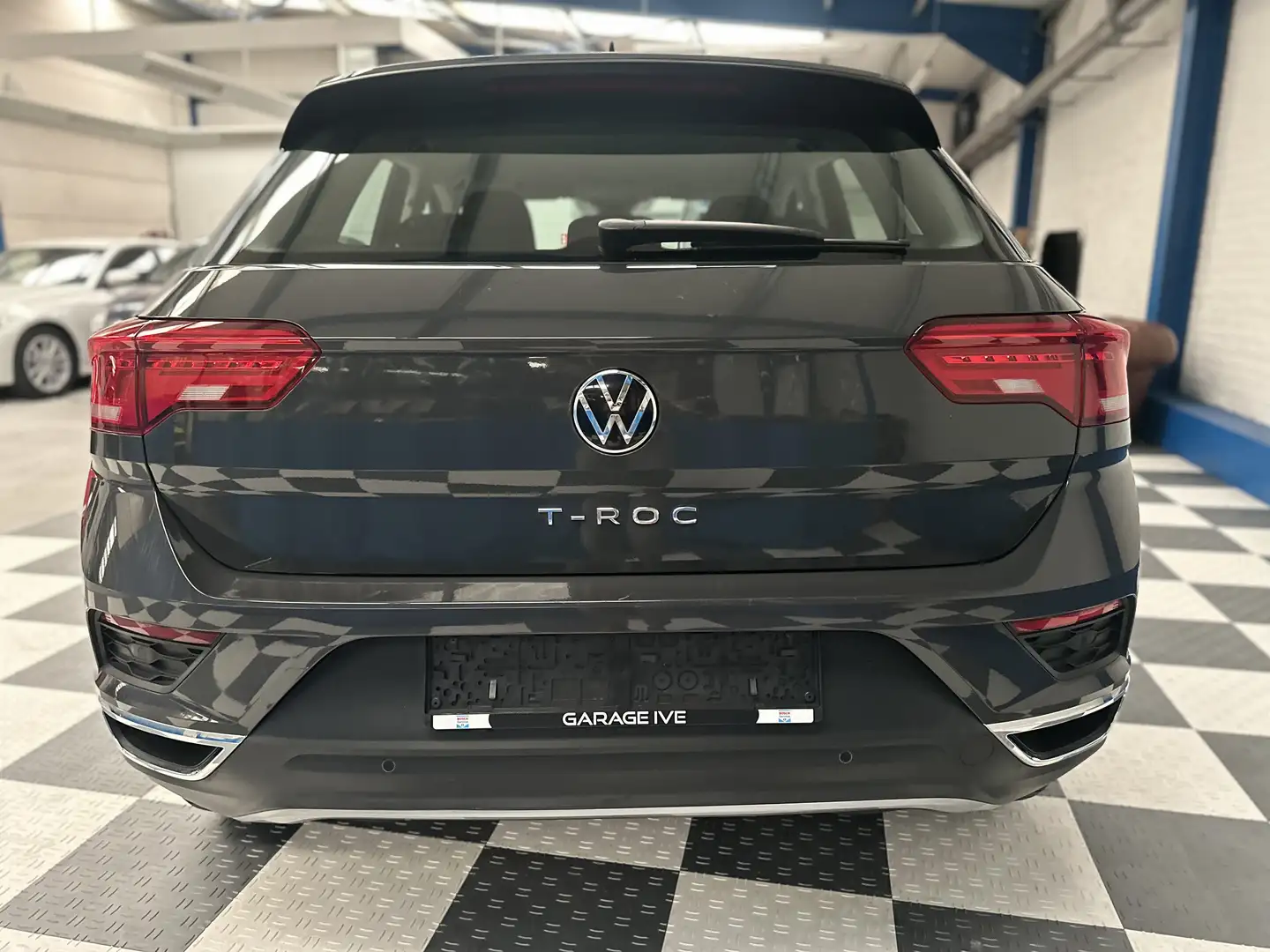 Volkswagen T-Roc 1.0 TSI IQ-drive **Apple carplay**Android** Gris - 2